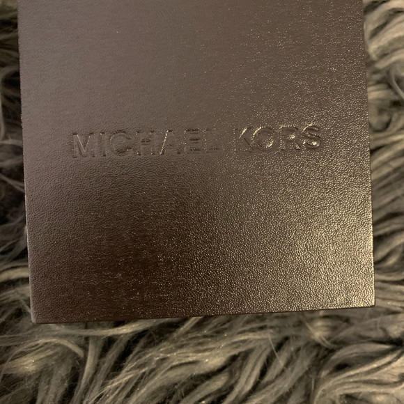 Michael Kors Watch - rose gold - LIKE NEW!! - Picture 4 of 7